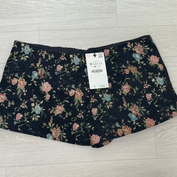 ZARA 자라 플로럴 자카드 미니 쇼츠 M