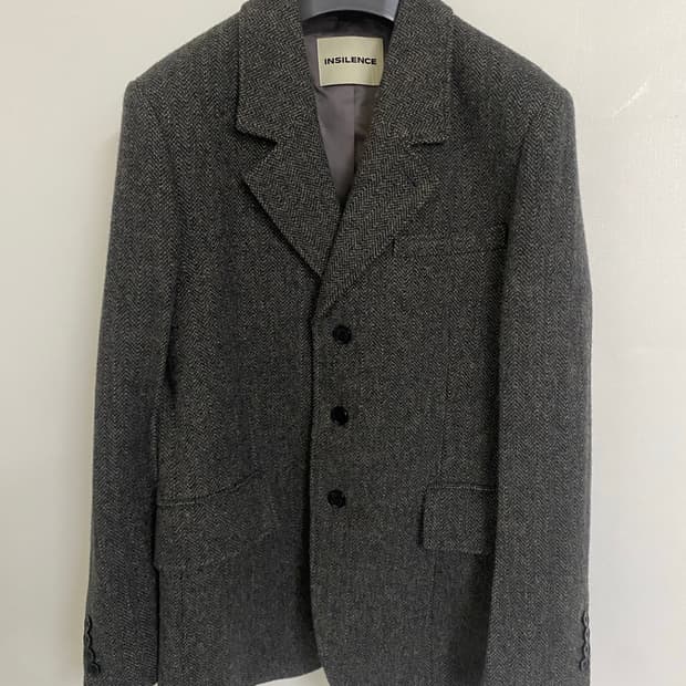 인사일런스 쓰리버튼 오버사이즈 울 블레이저