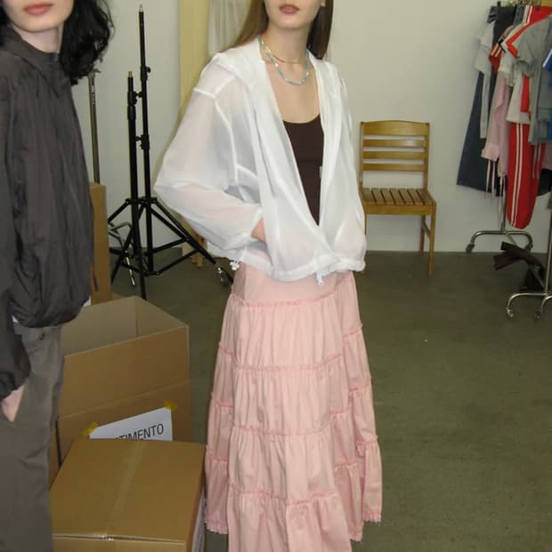 파르티멘토우먼 컷 오프 벨티드 티어드 미디 스커트_핑크