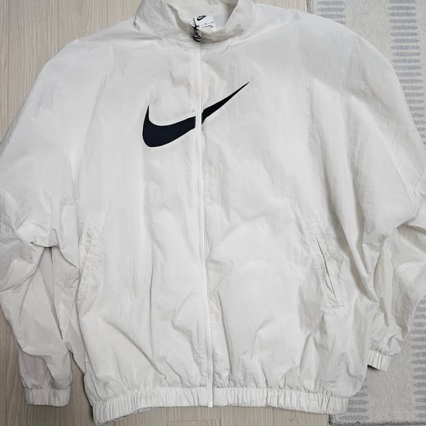 나이키 스우시 우븐 바람막이