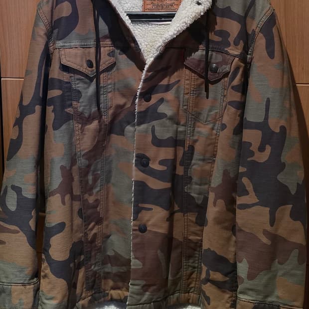 리바이스 프리미엄 카모 후드 양털 자켓 S