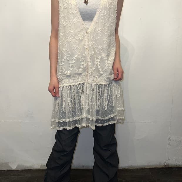 모리룩 플라워 레이스 롱 베스트