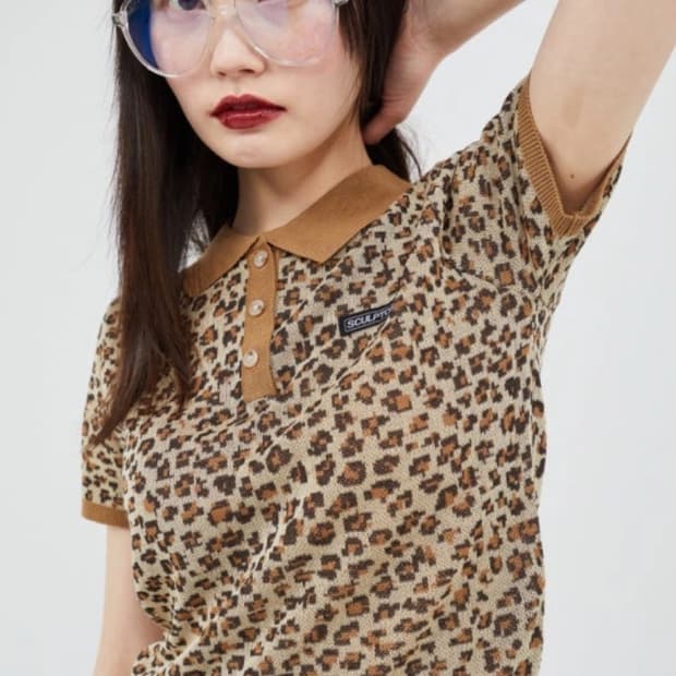 스컬프터 레오파드 크롭티 (서수진 착용)