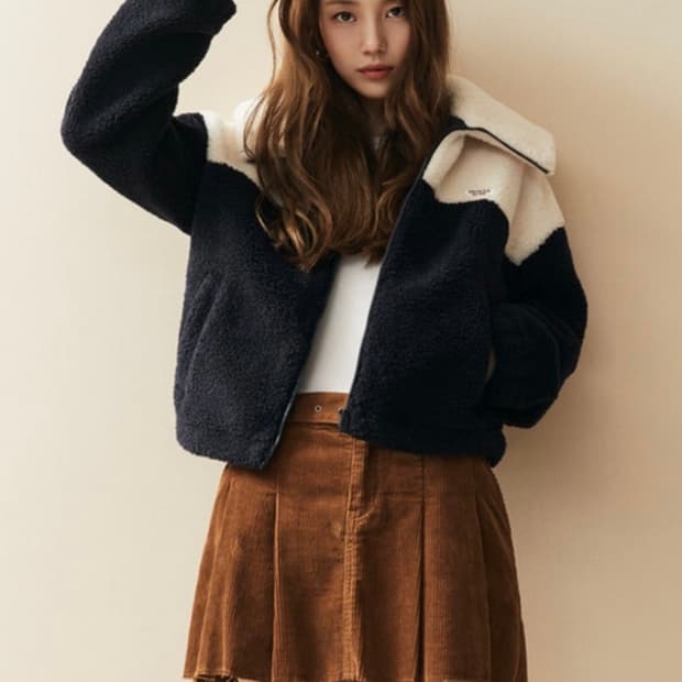 수지 게스 뽀글이 네이비