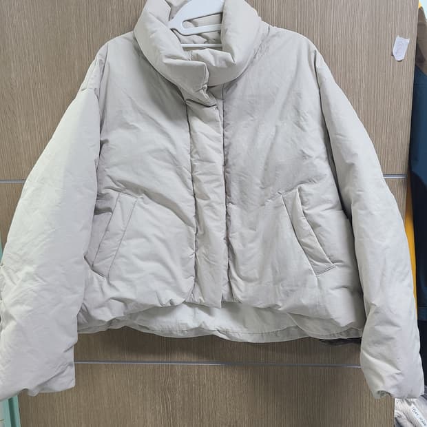 베르소 덕다운 푸퍼 숏패딩