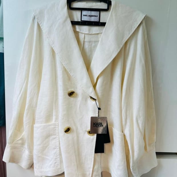 칼 라거펠트 화이트 린넨 자켓
