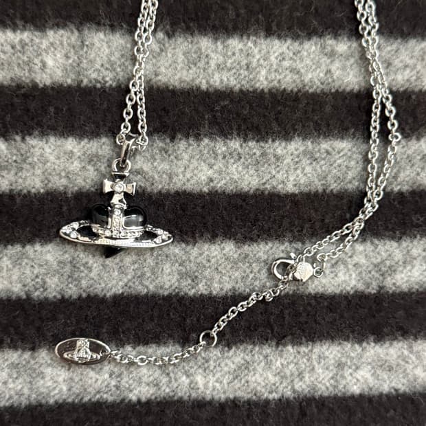 비비안웨스트우드 디아망떼 블랙 하트 목걸이