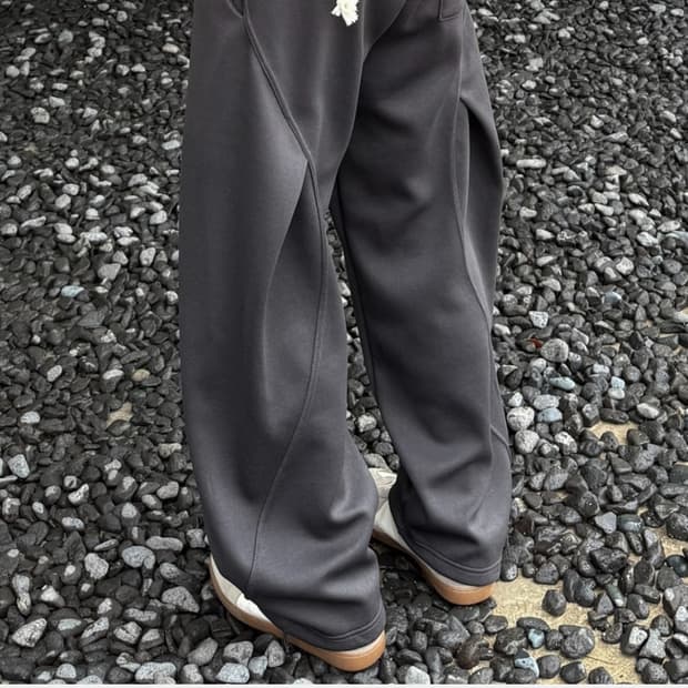 백절개 커브드 스웻팬츠