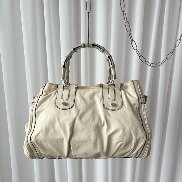 구찌 뱀부 핸들 아이보리 토트백