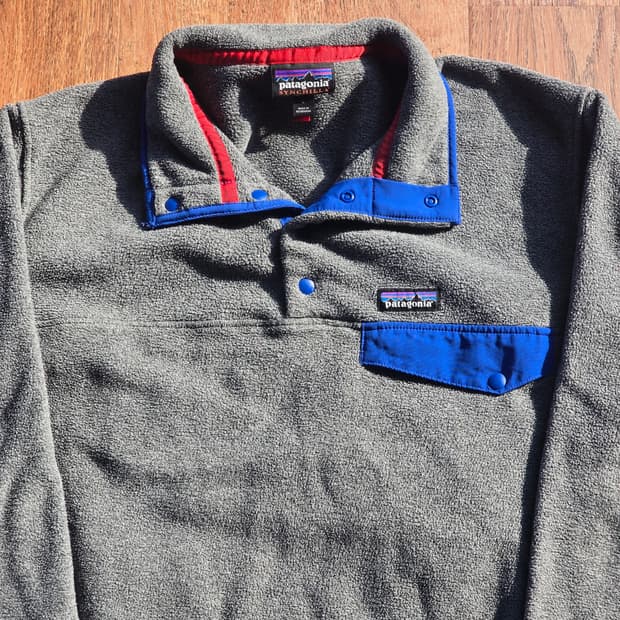 파타고니아 신칠라 스냅티 니켈블루 L 라이트웨이트