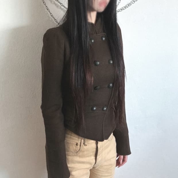 시스템 브라운 울 크롭컷 나폴레옹 자켓
