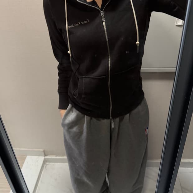 켈빈클라인 블랙 후드집업 s