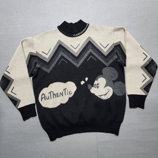카스텔바쟉 미키마우스 패턴 니트