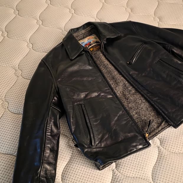 에어로레더 하프벨트 38, 카우하이드