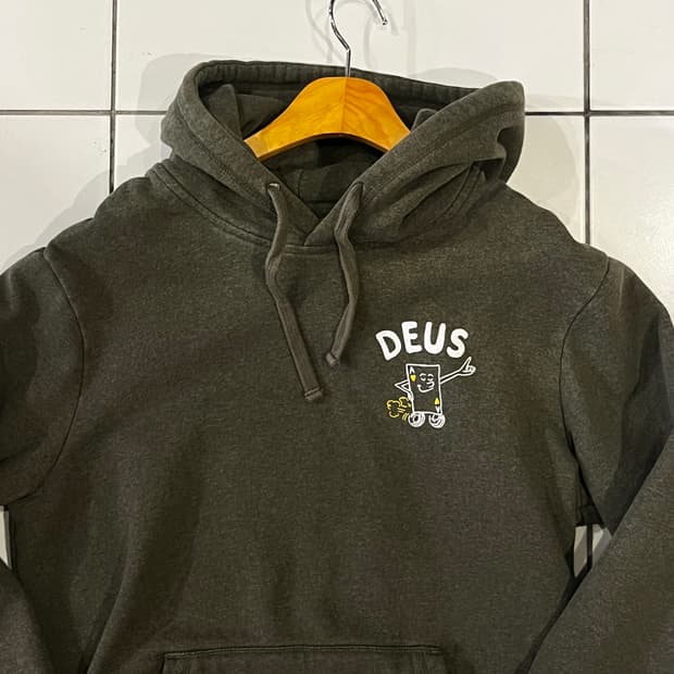 데우스엑스마키나 후드티 M
