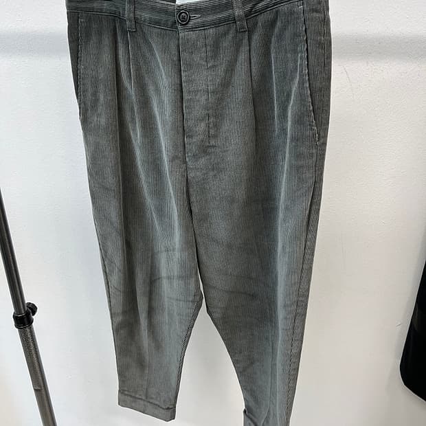 32-33) 아미 하트 코듀로이 팬츠 