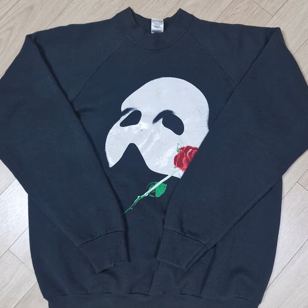 빈티지 오페라의 유령 스웻셔츠