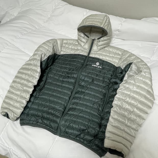 오스트리야 경량패딩 L