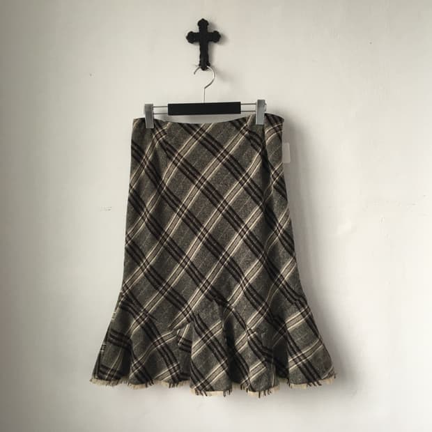 Check pattern woolen skirt