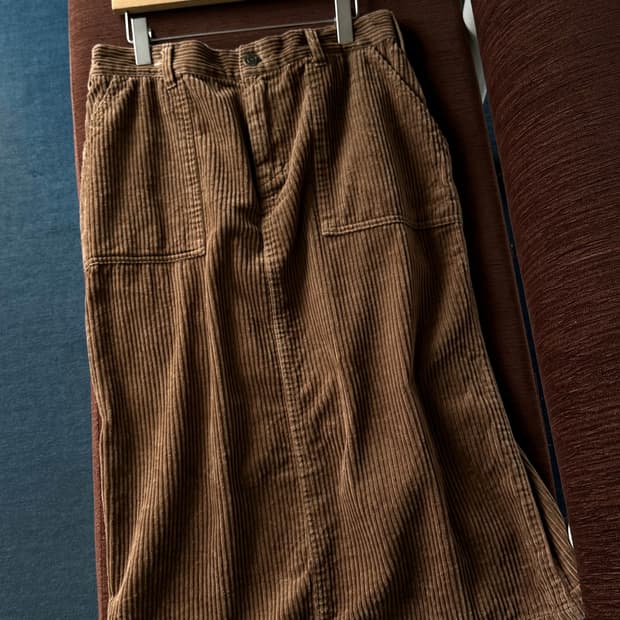 Cotton cord wide silhouette skirt