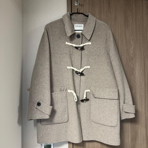 유라고 더플코트