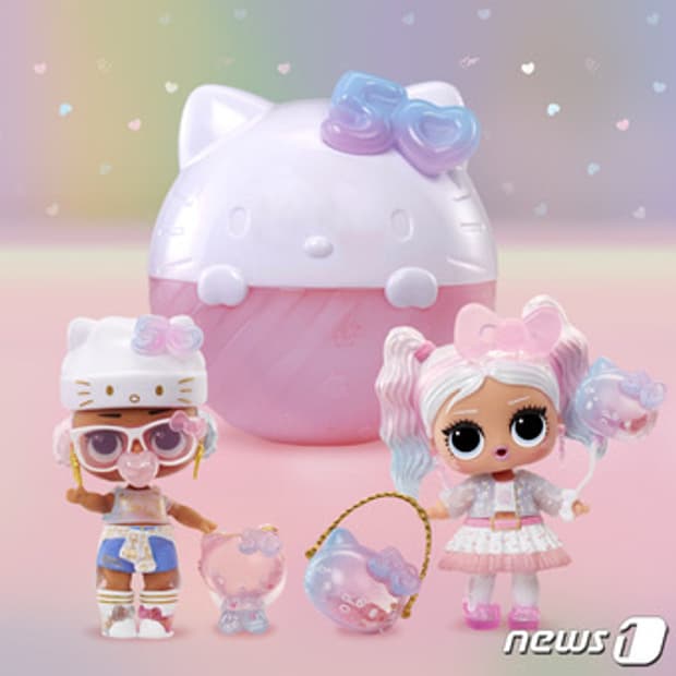 헬로키티 50주년 LOL 콜라보 인형 