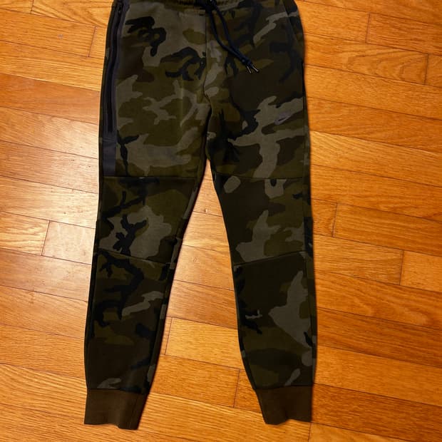 나이키 카모 테크팩(희귀)