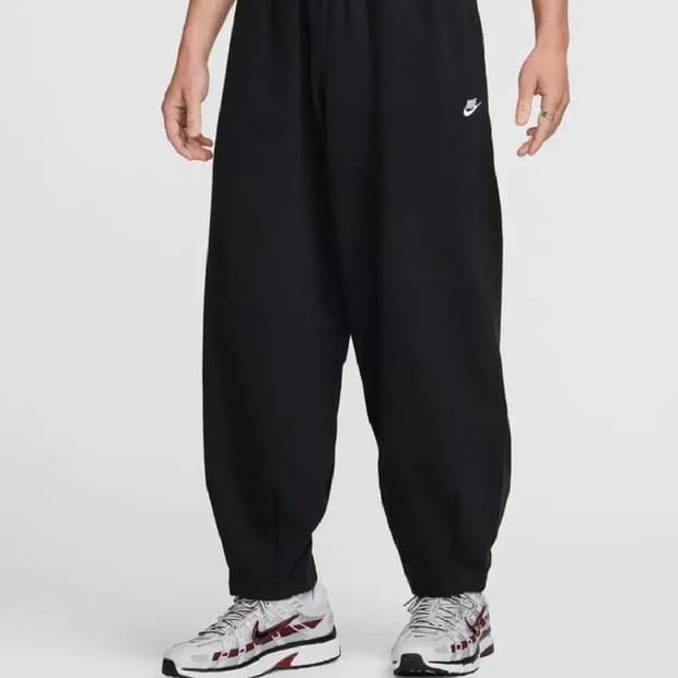 나이키 프렌치테리 플리스 팬츠 m사이즈 팝니다.