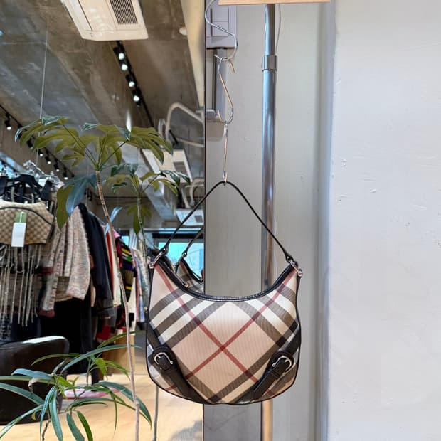 버버리 브라운 노바체크 숄더백 