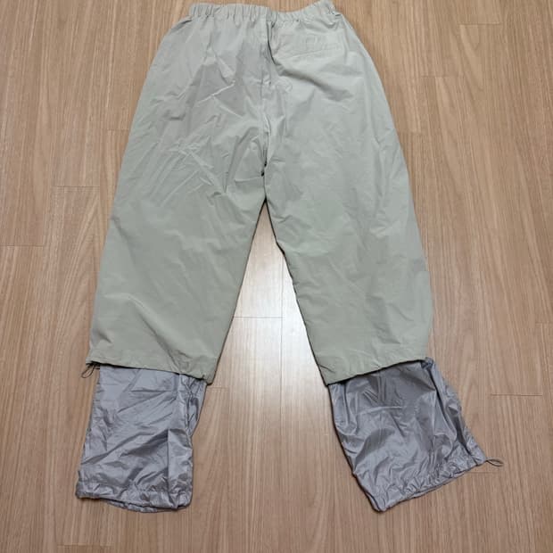 아모멘토 레이어드 나일론 팬츠