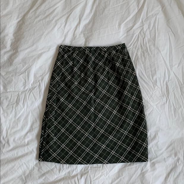 Burberry 버버리 체크 미디 스커트
