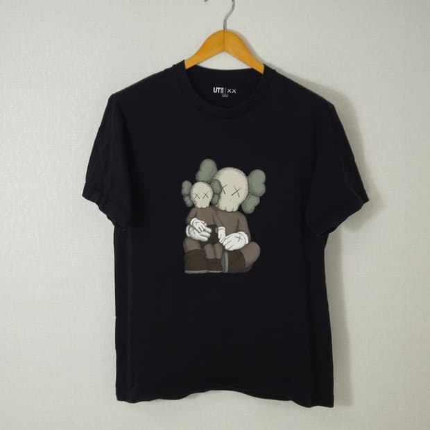 유니클로 UT 카우스 KAWS 반팔 티셔츠 그래픽 L