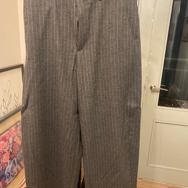 해칭룸 스트라이프 팬츠