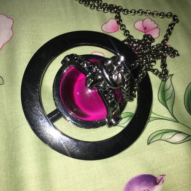 비비안웨스트우드 orb 목걸이