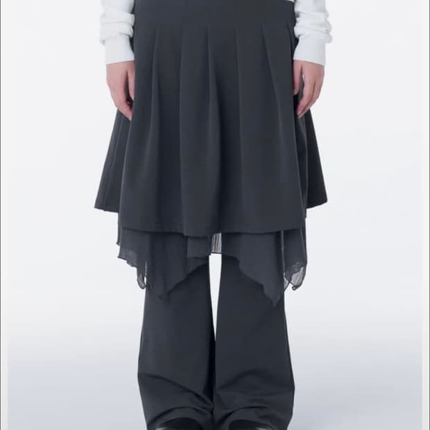 미세키서울 레이어드 스커트 팬츠 차콜 2사이즈