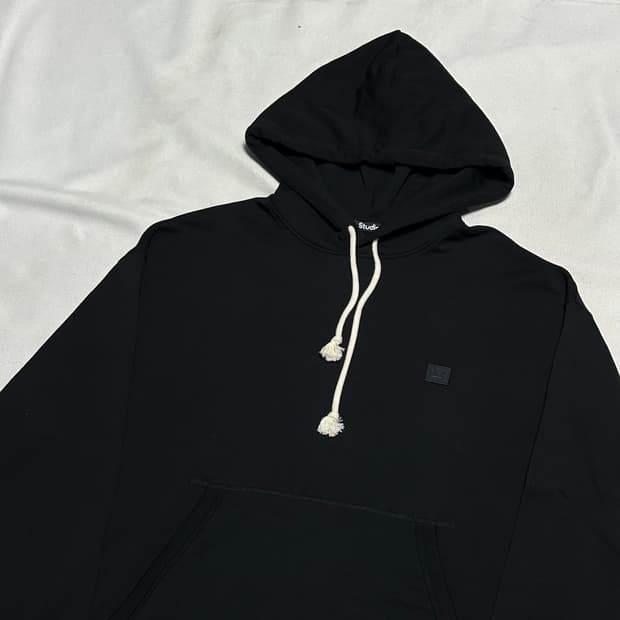 L 아크네 스튜디오 페이스 로고 블랙 후드티