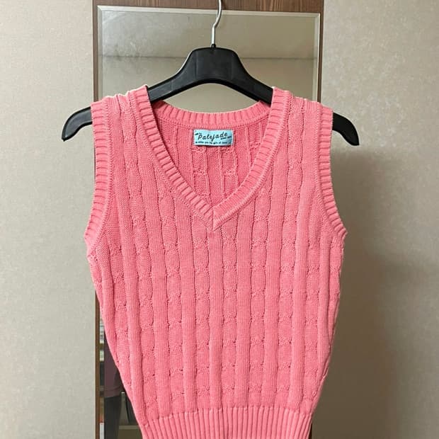 페일제이드 니트 조끼 핑크 (새상품)