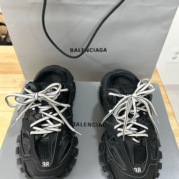 발렌시아가 트랙 슈즈 뮬 38 240-250