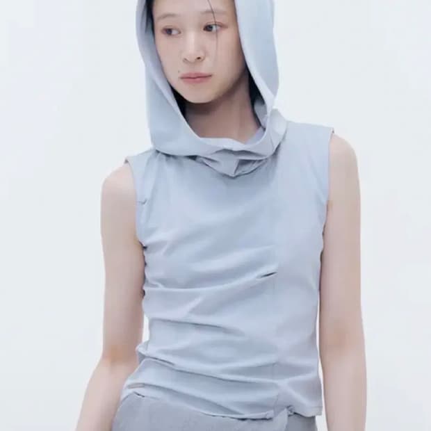 미세키서울 핀턱 슬리브리스