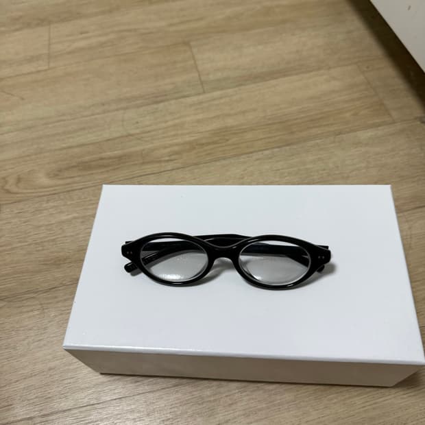 마르지앨라 젠틀몬스터 mm111