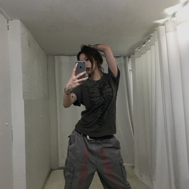 카키 스켈레톤 워시드 반팔티