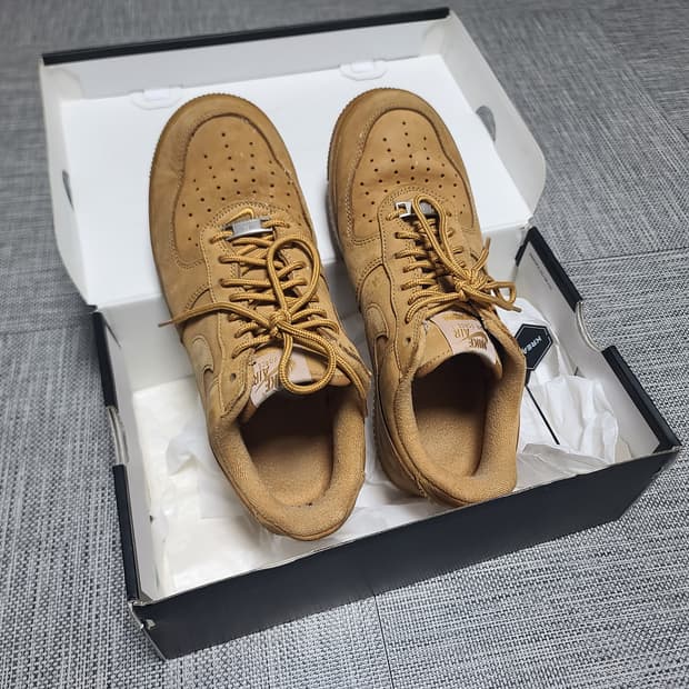 나이키 에어포스1 슈프림 된장포스 265 스니커즈