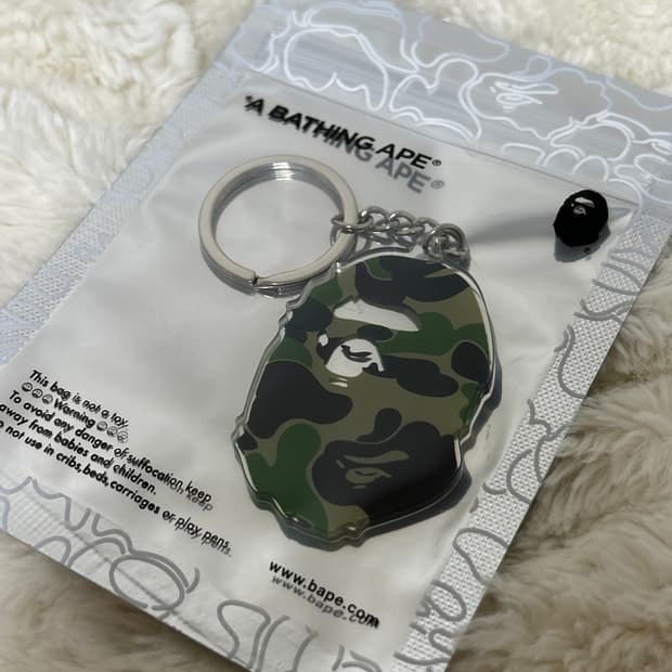 [품절제품/미개봉새상품] bape 베이프 카모 에이프 키링