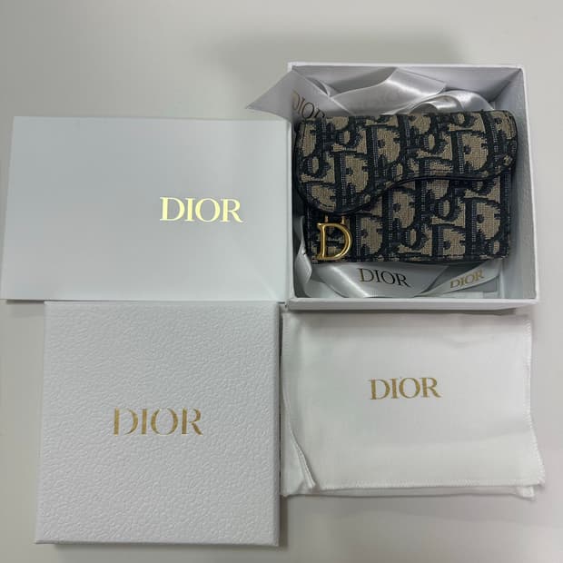 디올 오블리크 새들 카드지갑 구성품포함!!