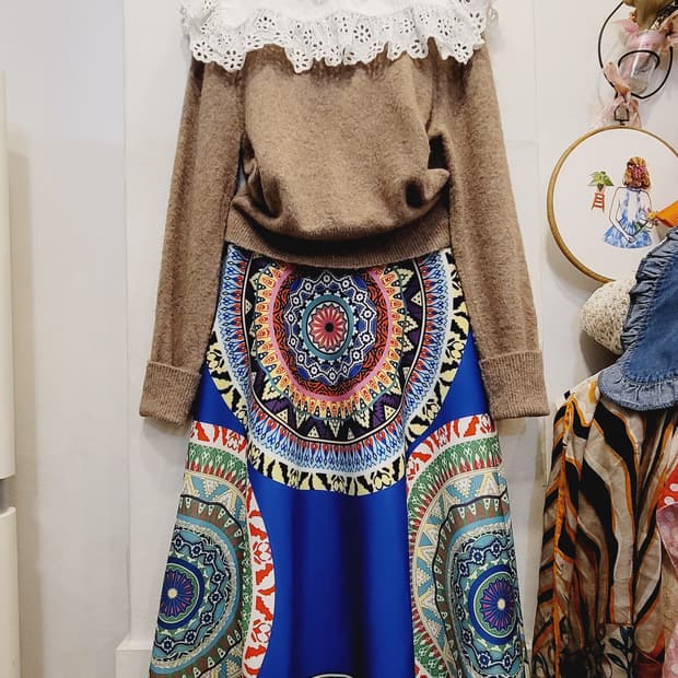 자라 펀칭자수 프릴니트.  수입 에스닉 스커트