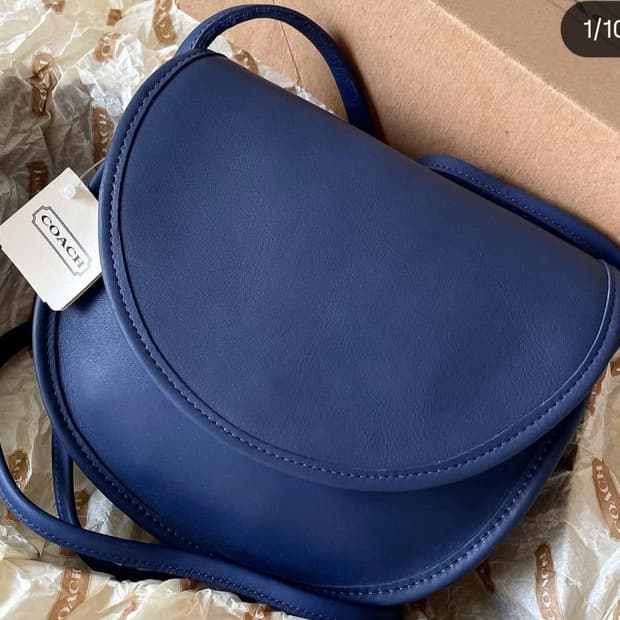 올드코치 블루계열 가방 사고싶습니다
