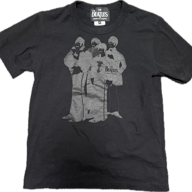 꼼데가르송 비틀즈 반팔 티셔츠 s사이즈