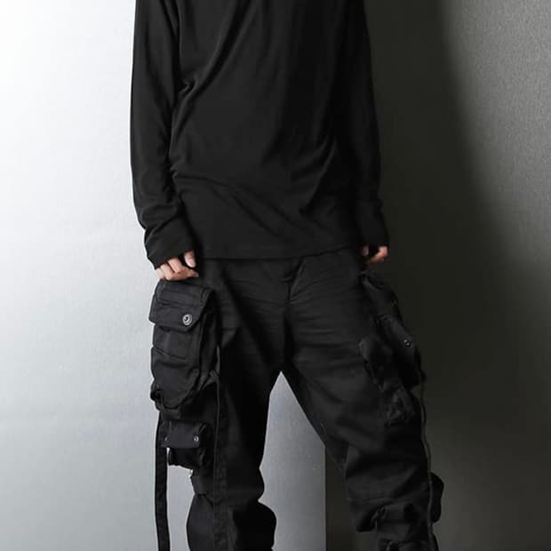 율리우스 21fw 가스마스크 카고 팬츠 1