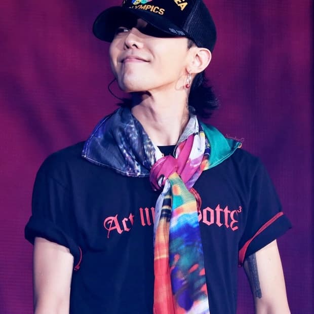 지디 모태 스카프 굿즈