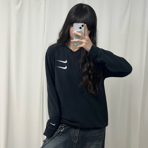 Nike double swoosh black sweatshirt